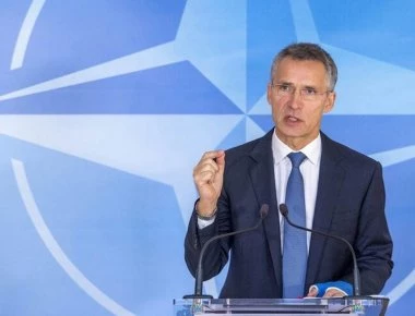 ΝΑΤΟ: Αιφνίδια επίσκεψη Στόλτενμπεργκ στην Αθήνα για τη συμφωνία με τα Σκόπια